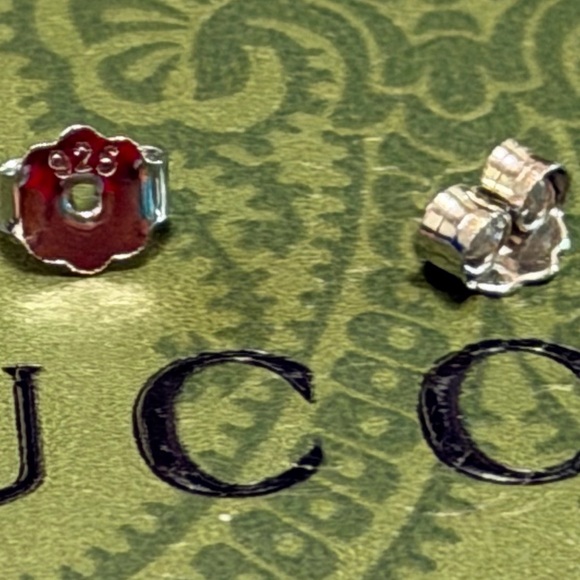 New Gucci Mismatched Interlocking G & Flower Studs - 925 Silver - Picture 5 of 10